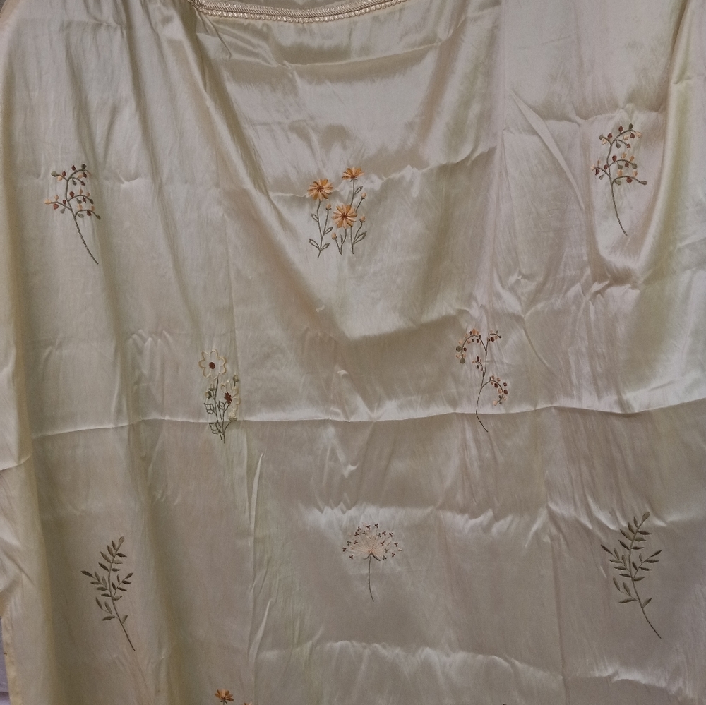 Springmaid Shower Curtain Outliner Poly  Blend Floral On Beige Satin 68"w X 72"L